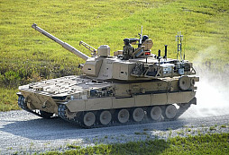 Americká armáda převzala první sériový lehký tank M10 Booker