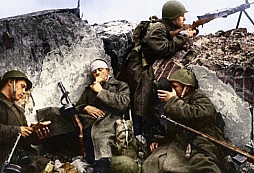 Jaký byl žold vojáků Rudé armády a Wehrmachtu a speciální finanční odměny za statečnost na frontě