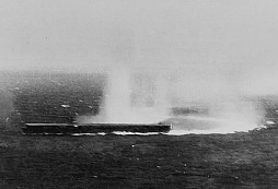 První námořní bitva svedená za horizontem – v Korálovém moři uspěli Američané