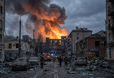 Záběry z Oděsy obletěly sítě: Geran-2 udeřily na přístav Černomorsk a energetiku