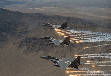 Bude se platit odškodné? Nejdražší omyl na obloze. Padly tři F-15E a účet má být astronomický