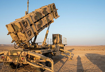 Jedni škrtají, druzí šlapou na plyn: F-35, Patriot a munice v jednom příběhu. USA slibují čtyřnásobnou výrobu „exkluzivních“ zbraní