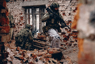 Moskva tvrdí, že je hotovo. Ukrajinci ale v Luhansku dál drží poslední pozice