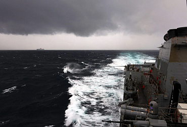 Krize v Hormuzu neskončí v Perském zálivu. Zasáhne Suez, Panamu i Černé moře