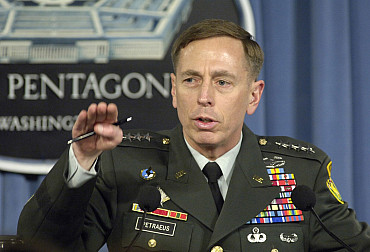 „Nezlomná generace“: Petraeus o tom, jak Ukrajina mění podobu moderní války